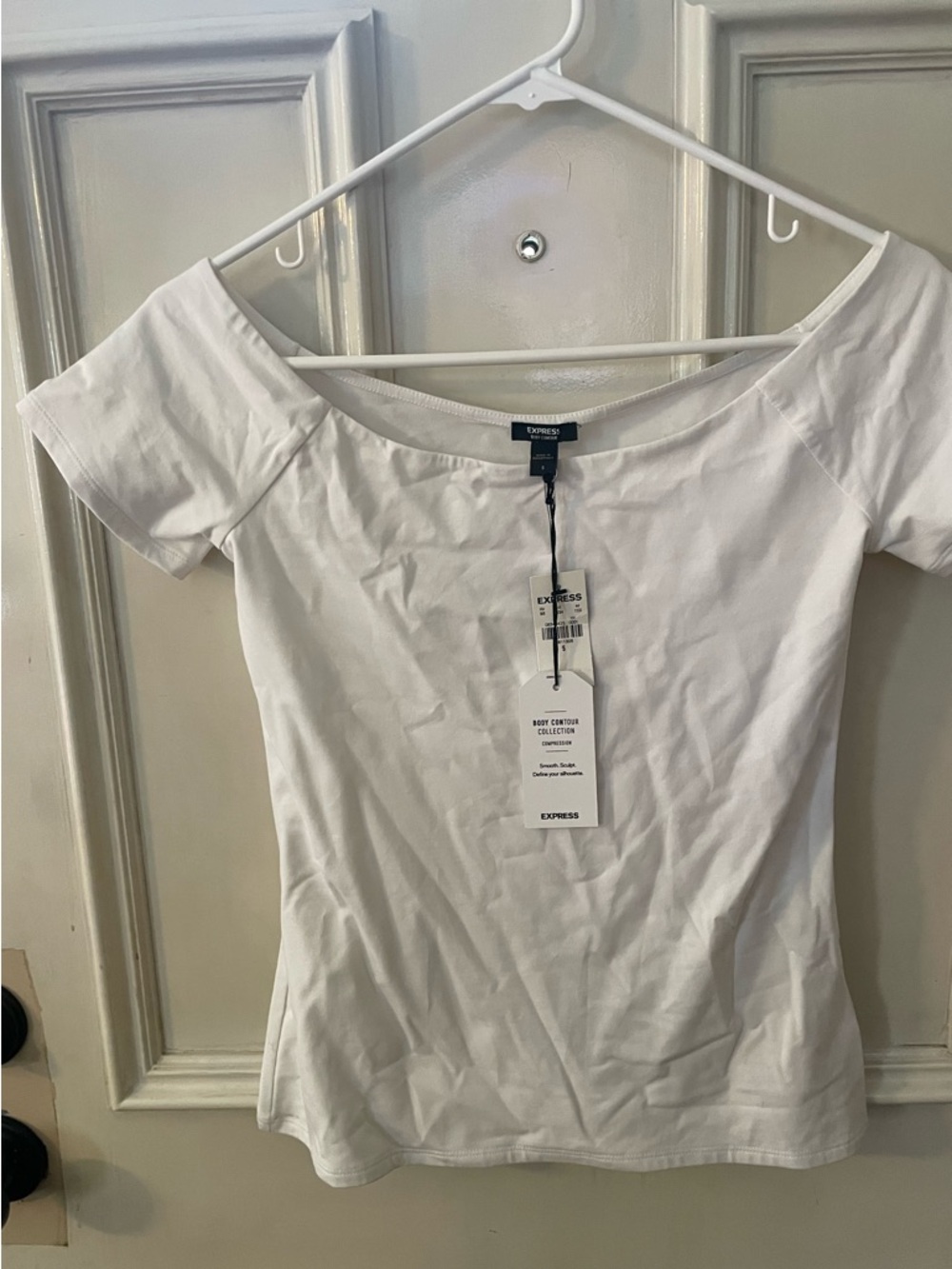Express White Off-Shoulder Short Sleeve Body ContourTop
